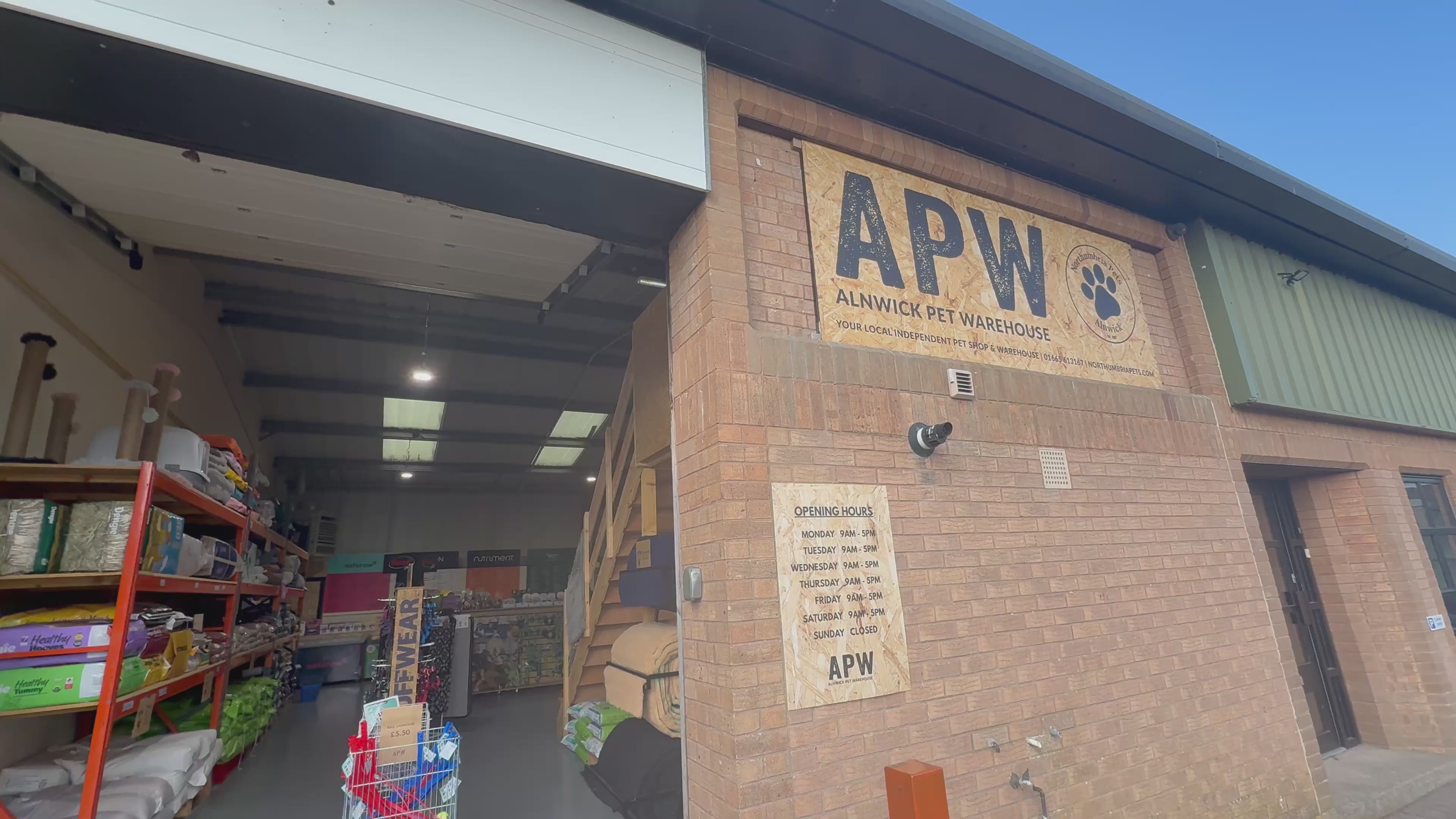 Load video: looking around alnwick pet warehouse